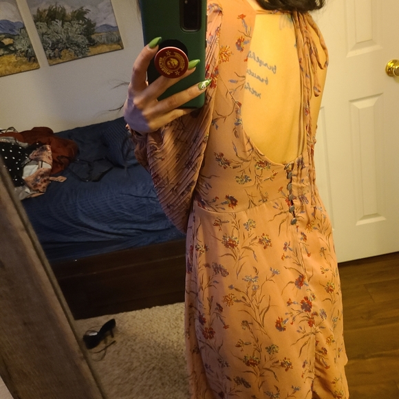 Urban Outfitters Puff sleeve floral open ba… - Picture 12 of 15